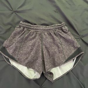 Lululemon Grey Hotty Hots!